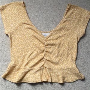 American Eagle outfitters yellow flower top 🌼